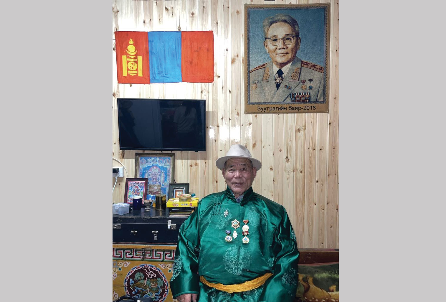 “Ажил хүнийг голдоггүй гэсэн аавын минь үг намайг бүтээсэн”